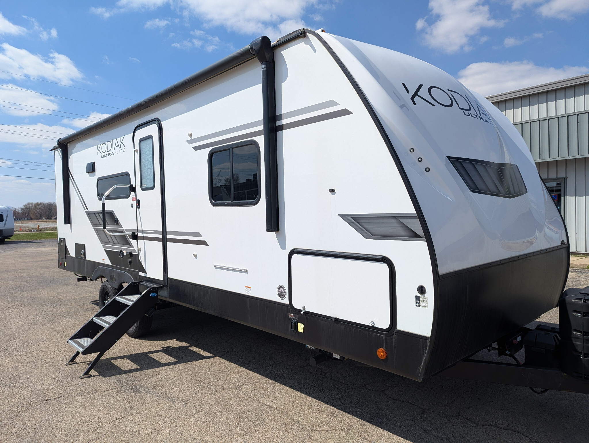 2022 Kodiak Ultra-Lite 242RBSL in rock falls IL