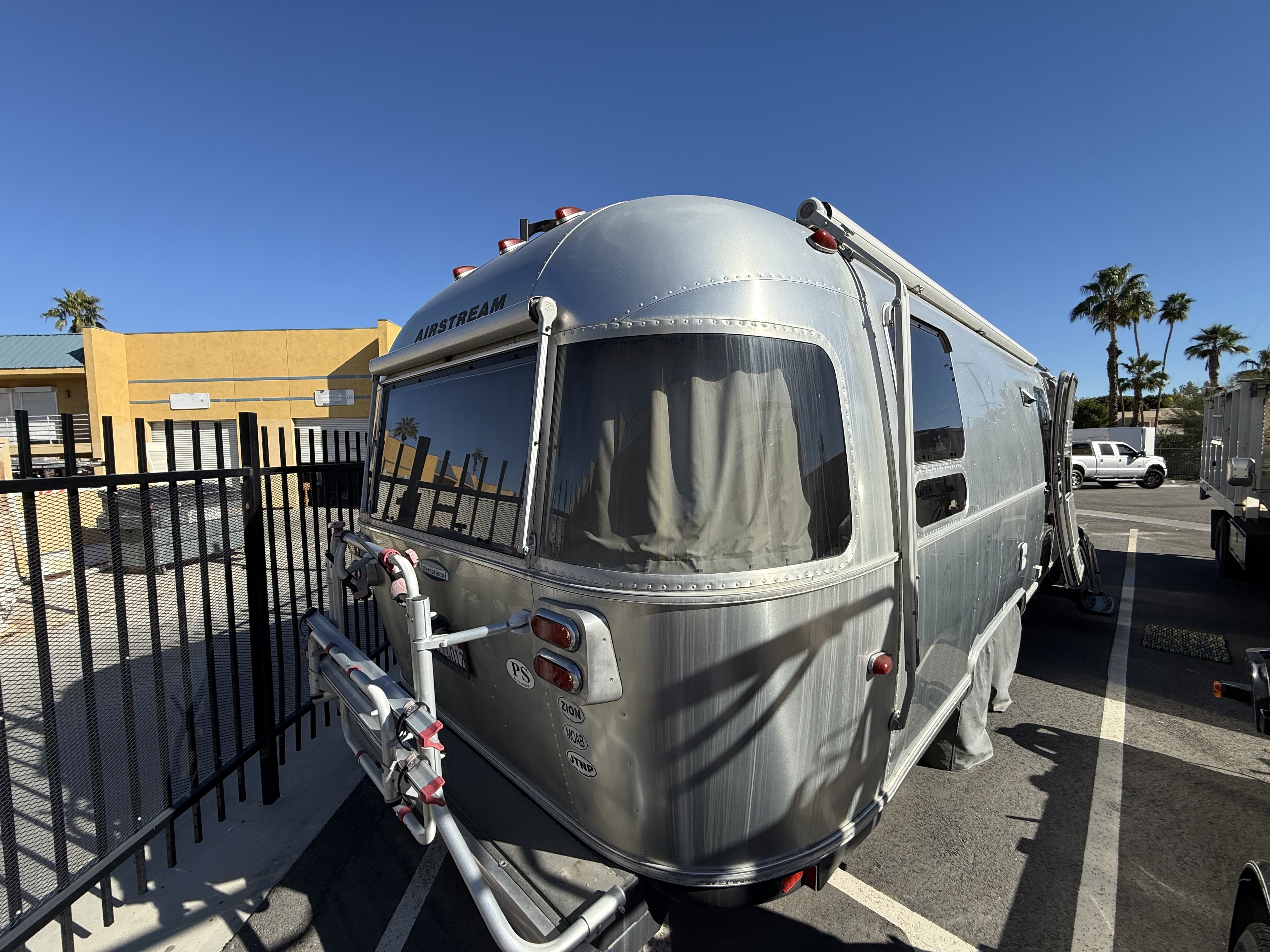 2014 Airstream INTERNATIONAL SIGNATURE 25RBT in palm desert CA