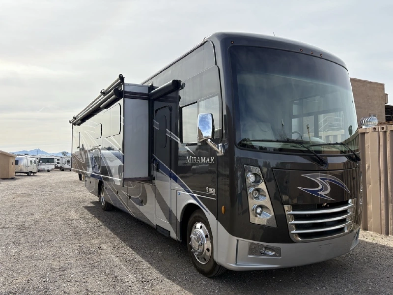 2021 THOR MOTOR COACH