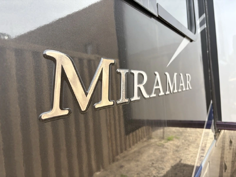 2021 THOR MOTOR COACH MIRAMAR 35 2