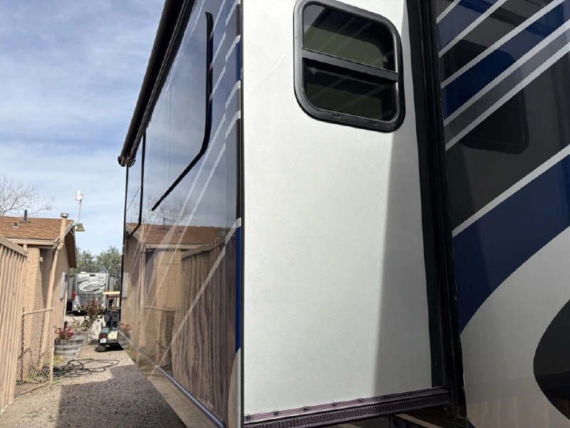 2021 THOR MOTOR COACH MIRAMAR 35 2