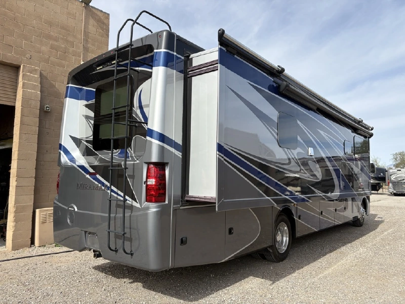 2021 THOR MOTOR COACH MIRAMAR 35 2