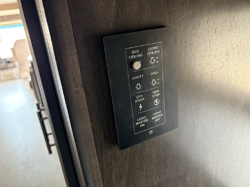 2021 THOR MOTOR COACH MIRAMAR 35 2