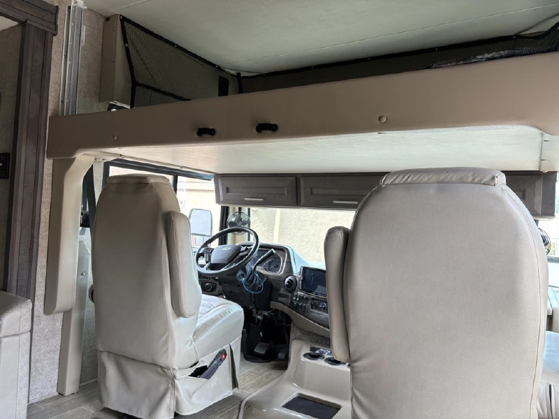 2021 THOR MOTOR COACH MIRAMAR 35 2