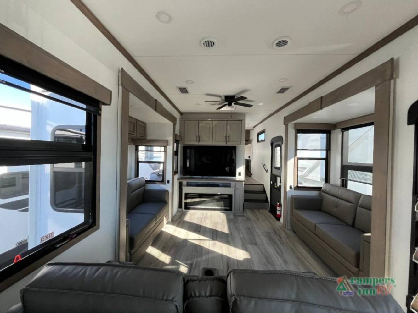 A photo of this 2026 Kz Durango Gold 391RKF