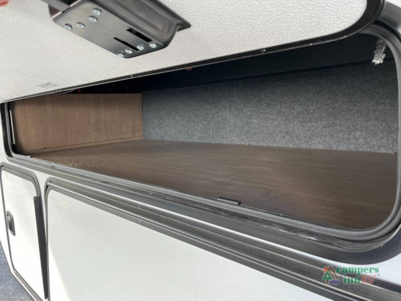 A photo of this 2026 Kz Durango Gold 391RKF