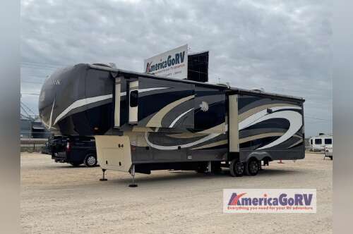 2018 Heartland Landmark 365 Oshkosh LM OSHKOSH in seguin TX