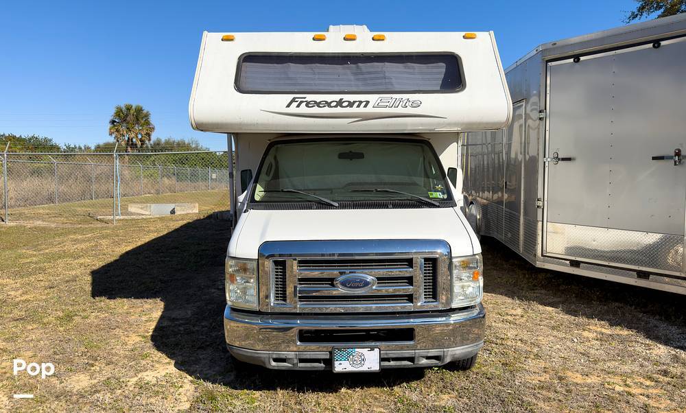2011 Thor Motor Coach Freedom Elite 31R in winter haven FL