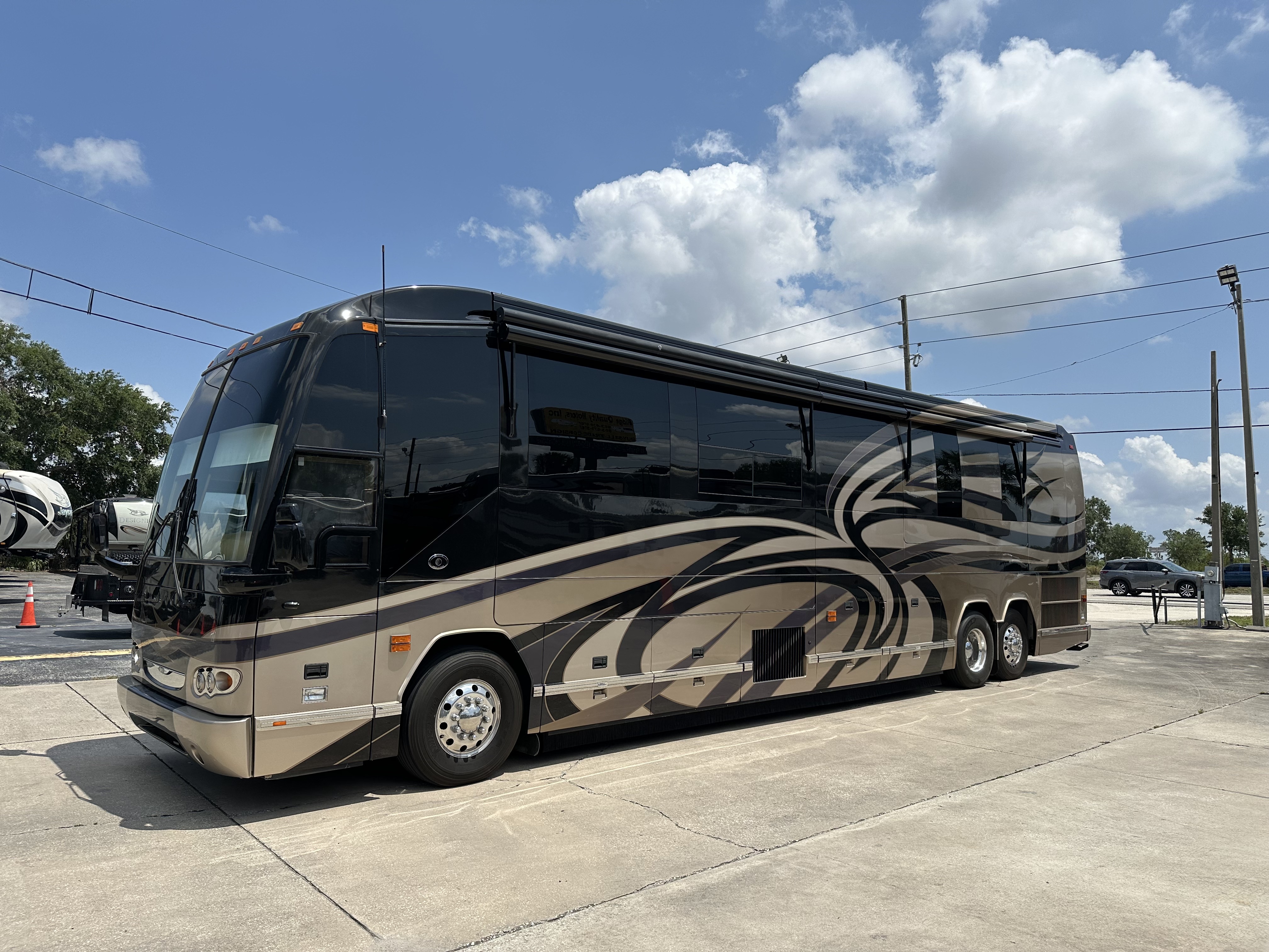 2009 Prevost FEATHERLITE H3 45 in lake wales FL