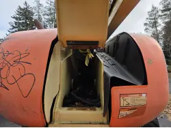 2005 JLG 600S
