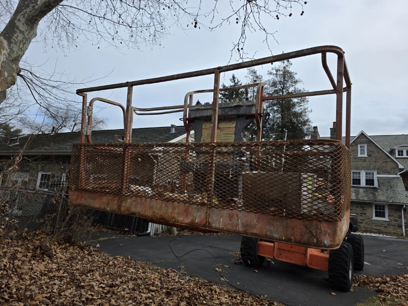 2005 JLG 600S