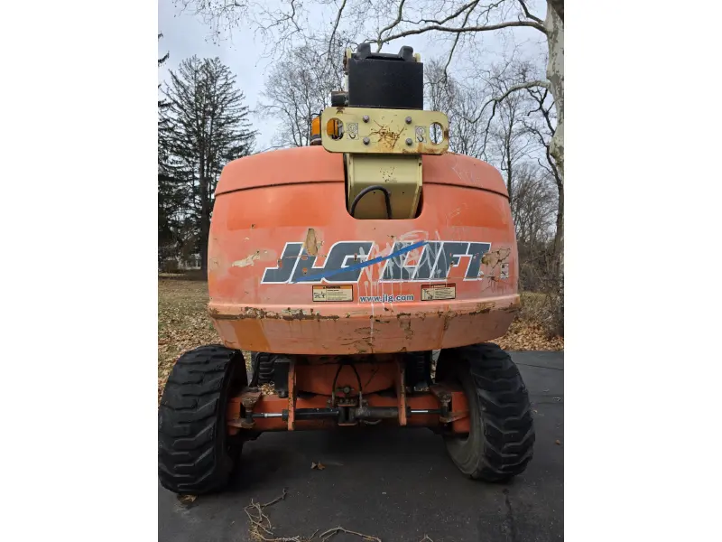 2005 JLG 600S