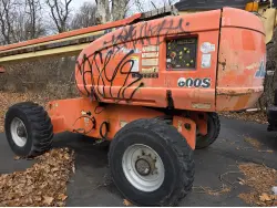 2005 JLG 600S