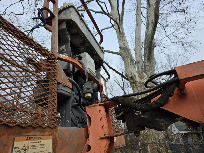 2005 JLG 600S