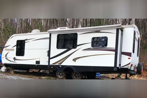 2012 Keystone BULLET PREMIER ULTRA LIGHT 29RTPR in ellijay GA