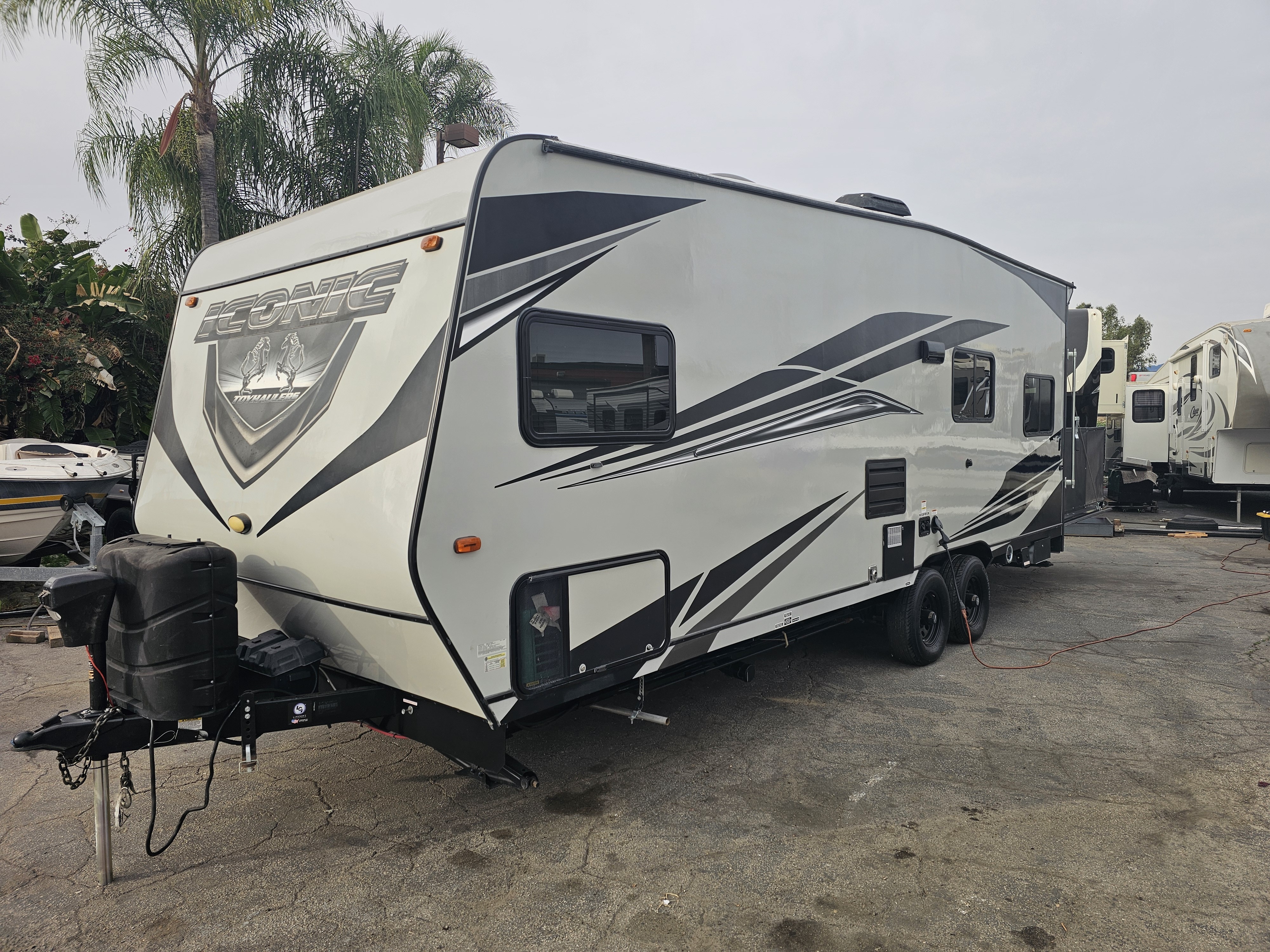 2021 Eclipse Recreational Vehicles ICONIC 2114SF in san bernardino CA