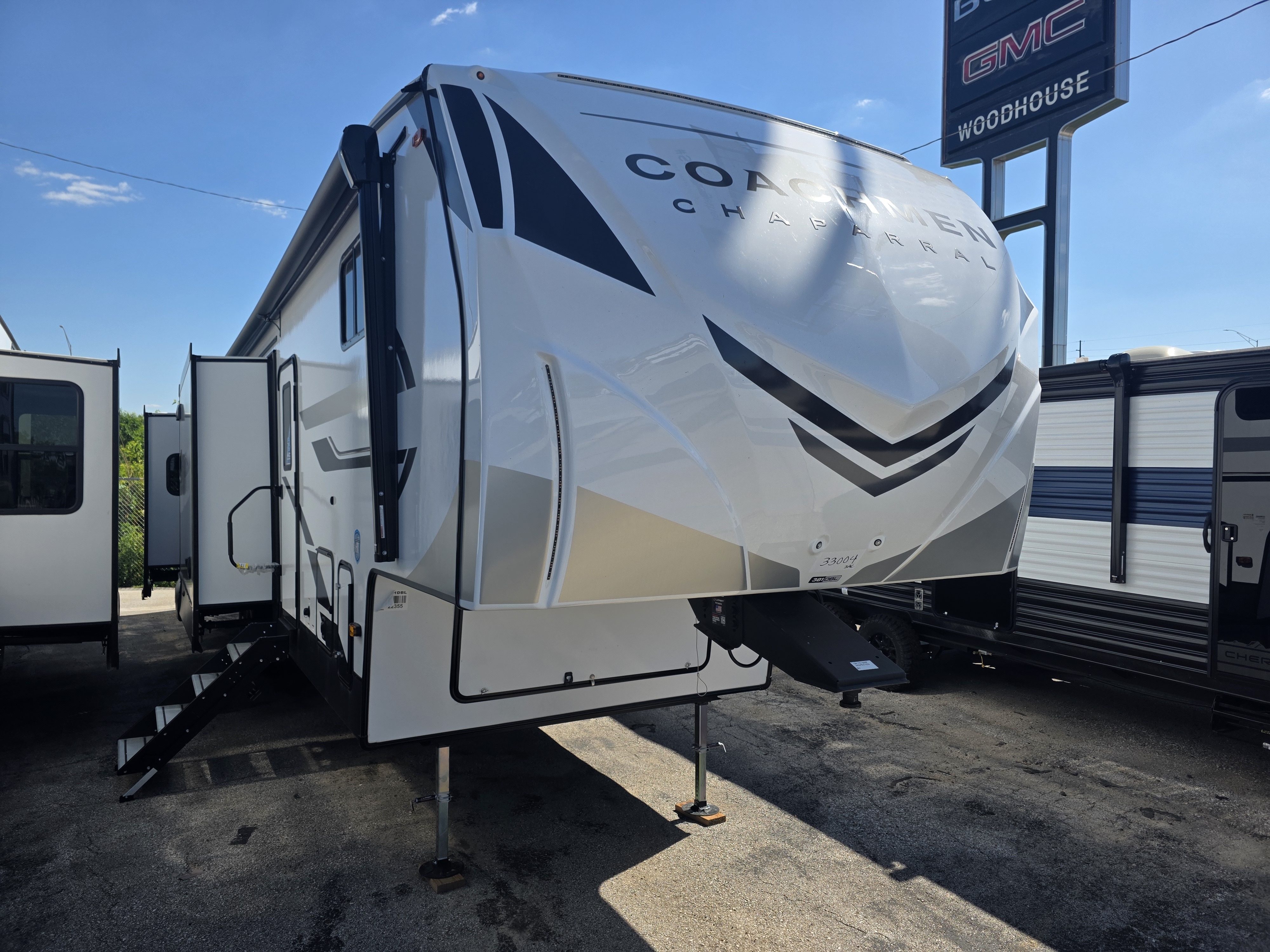 2025 Coachmen Chaparral 381DBL in omaha NE