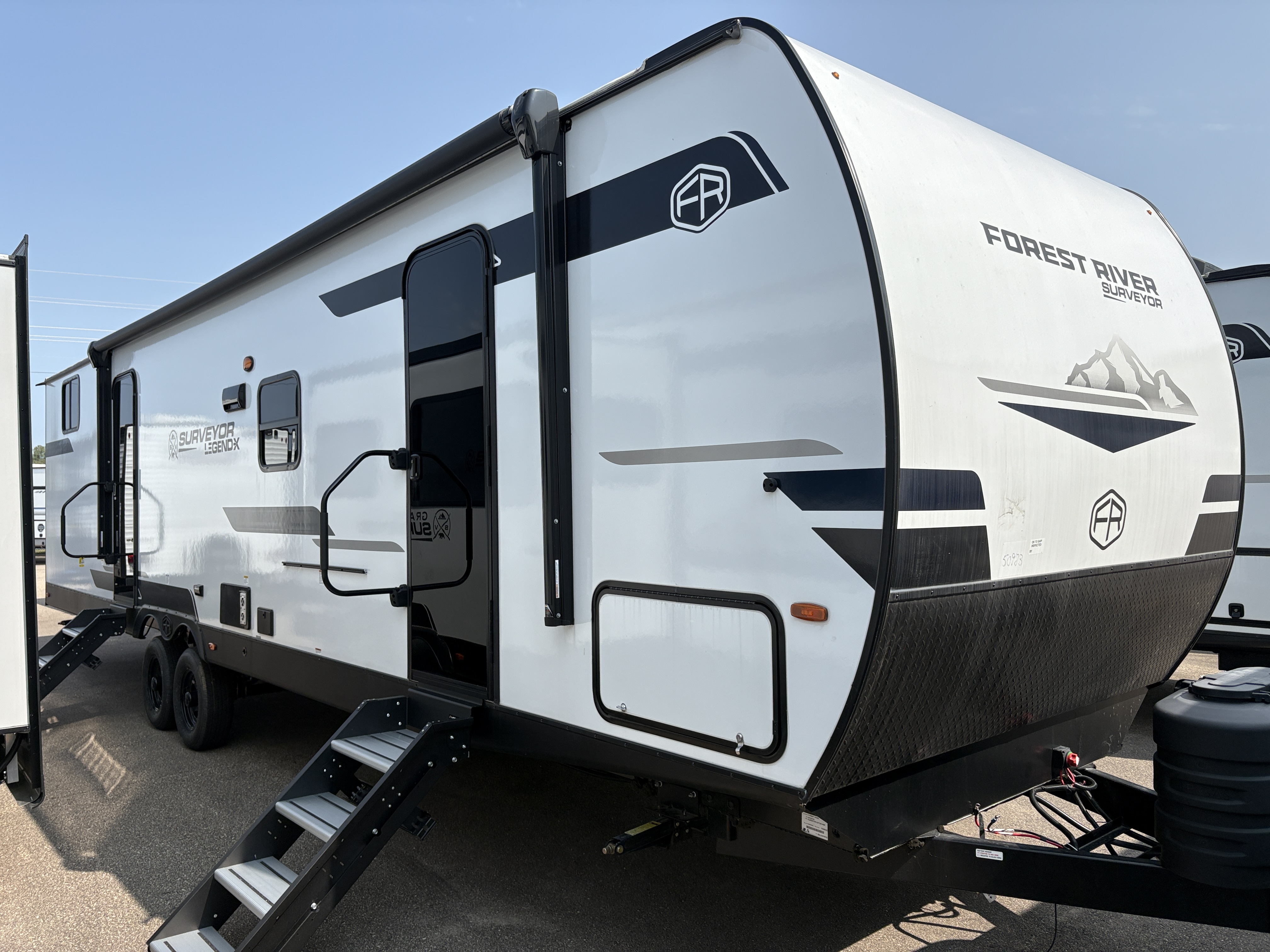 2025 Forest River Surveyor Legend X 32CAMP in shakopee MN