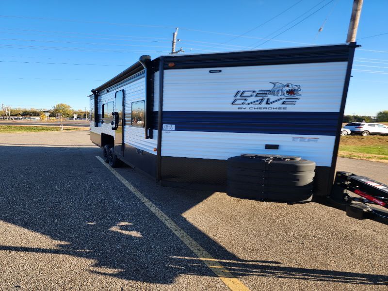 2025 Forest River Cherokee Grey Wolf 21CH RV