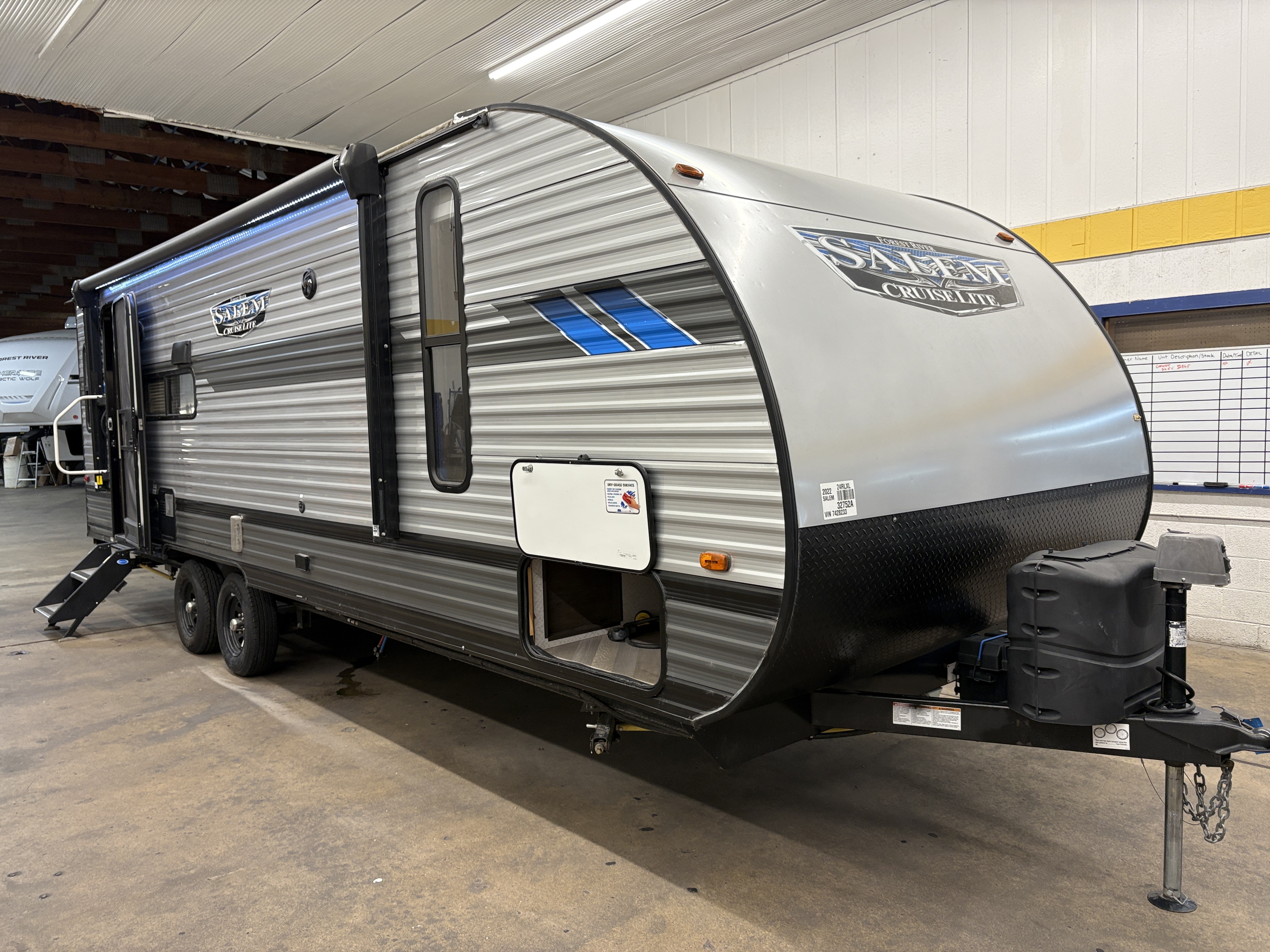 2022 Forest River Salem Cruise Lite 24RLXL in shakopee MN