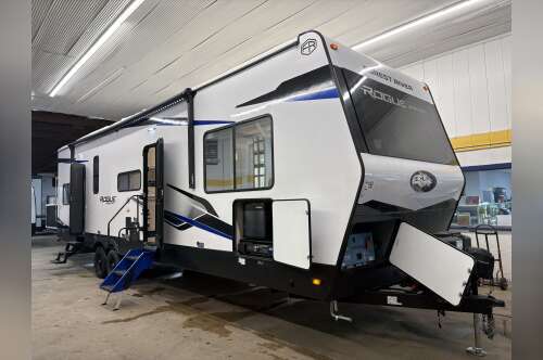 2026 Forest River Vengeance Rogue Armored 32L132 in shakopee MN