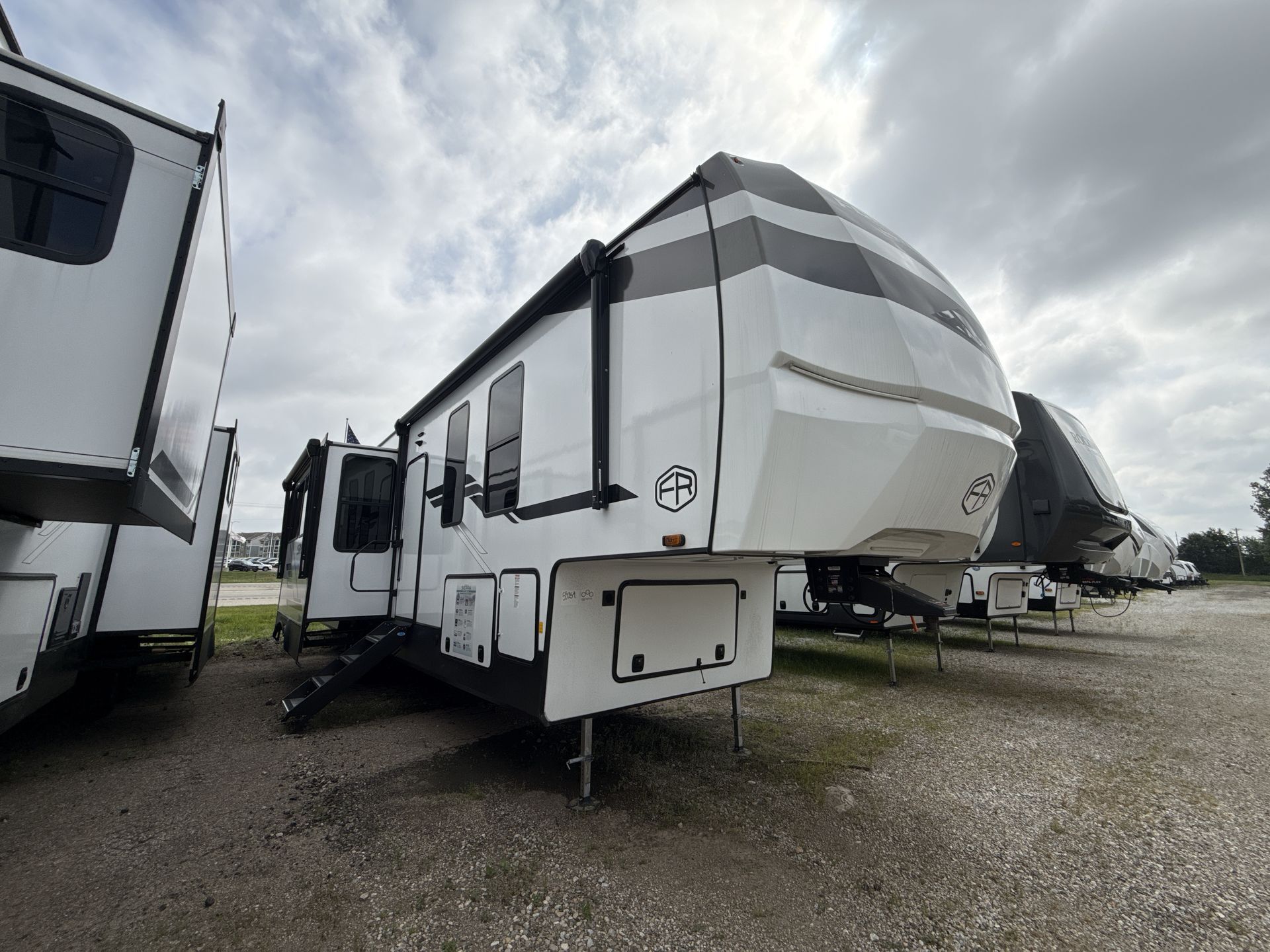 2026 Forest River Sierra 4002FB RV