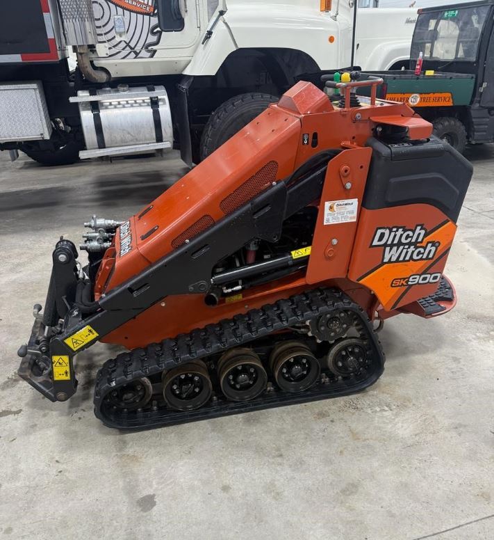 2022 DITCH WITCH SK900 in Ls Salle, IL
