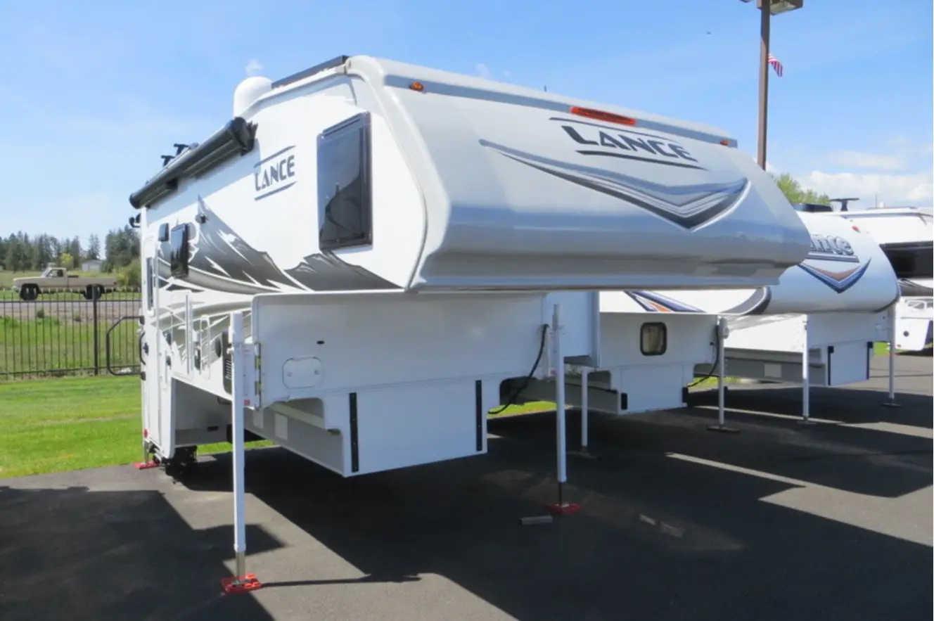 Lance 1172 For Sale