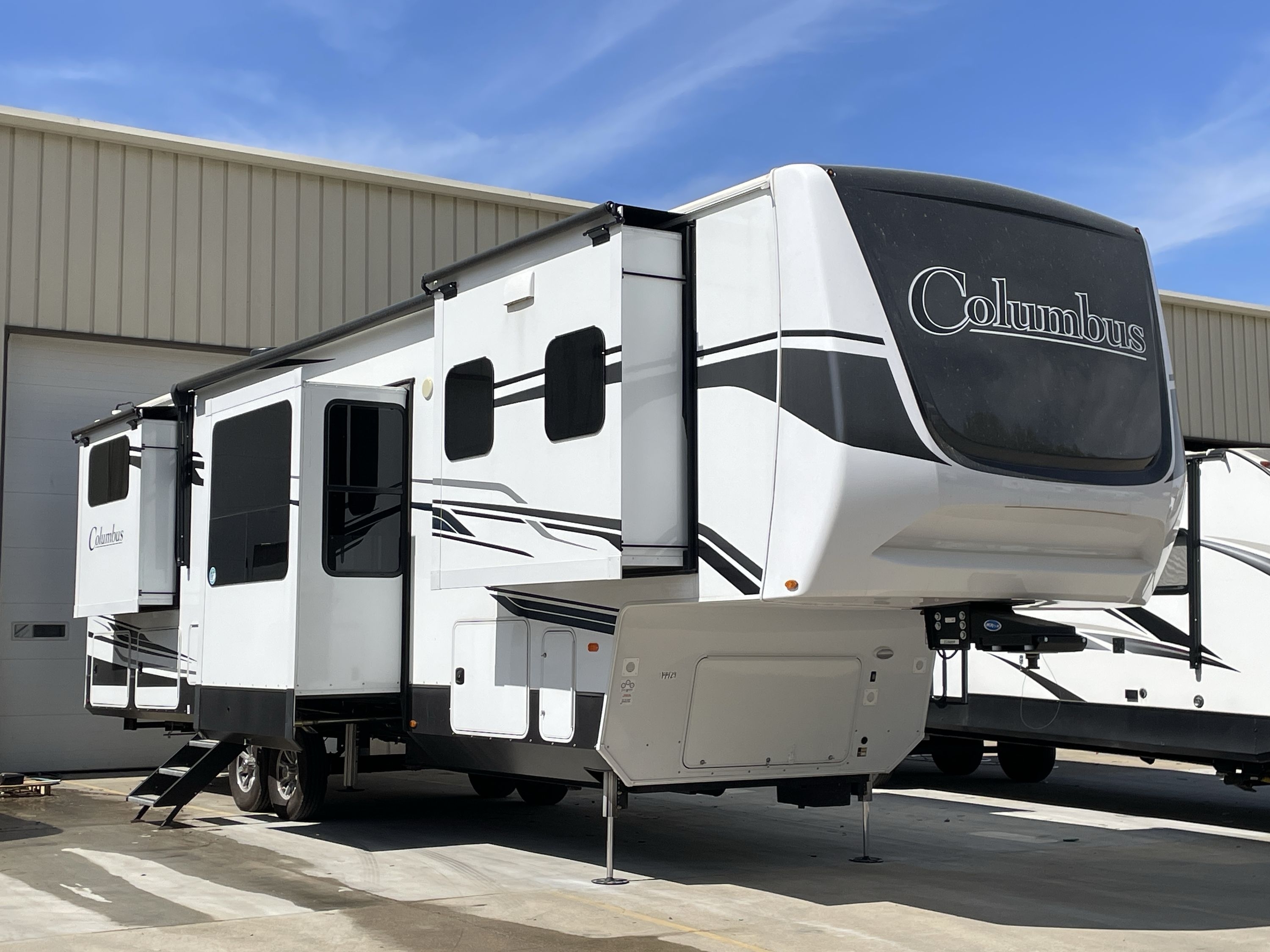 Palomino Columbus RVs For Sale near Lakeport, TX - RV Trader