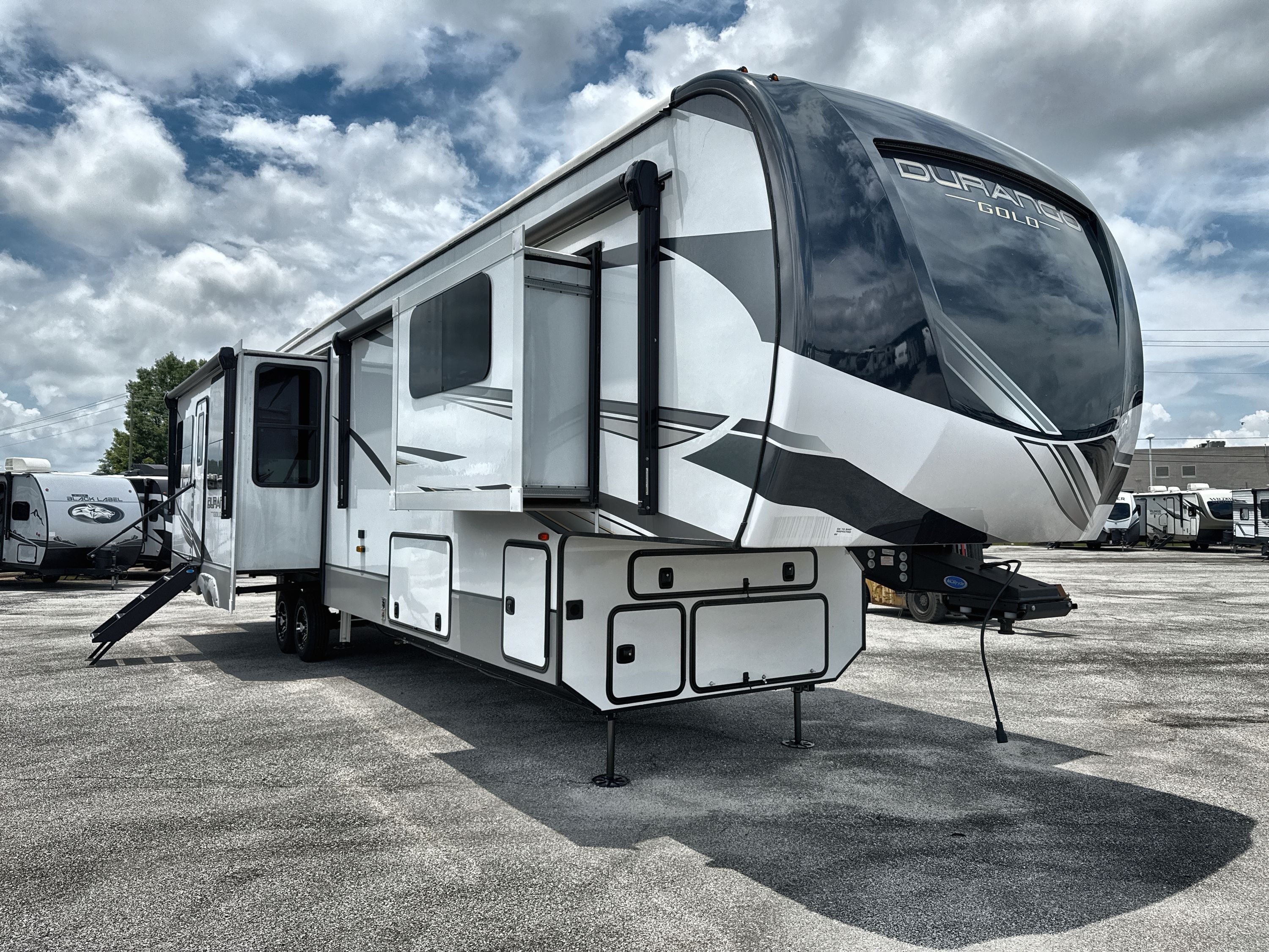 K-Z Durango Gold G383RLQ RVs For Sale - RV Trader