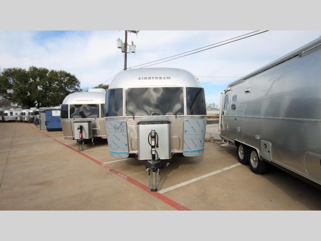 2026 Airstream Flying Cloud 30FB Bunk RV