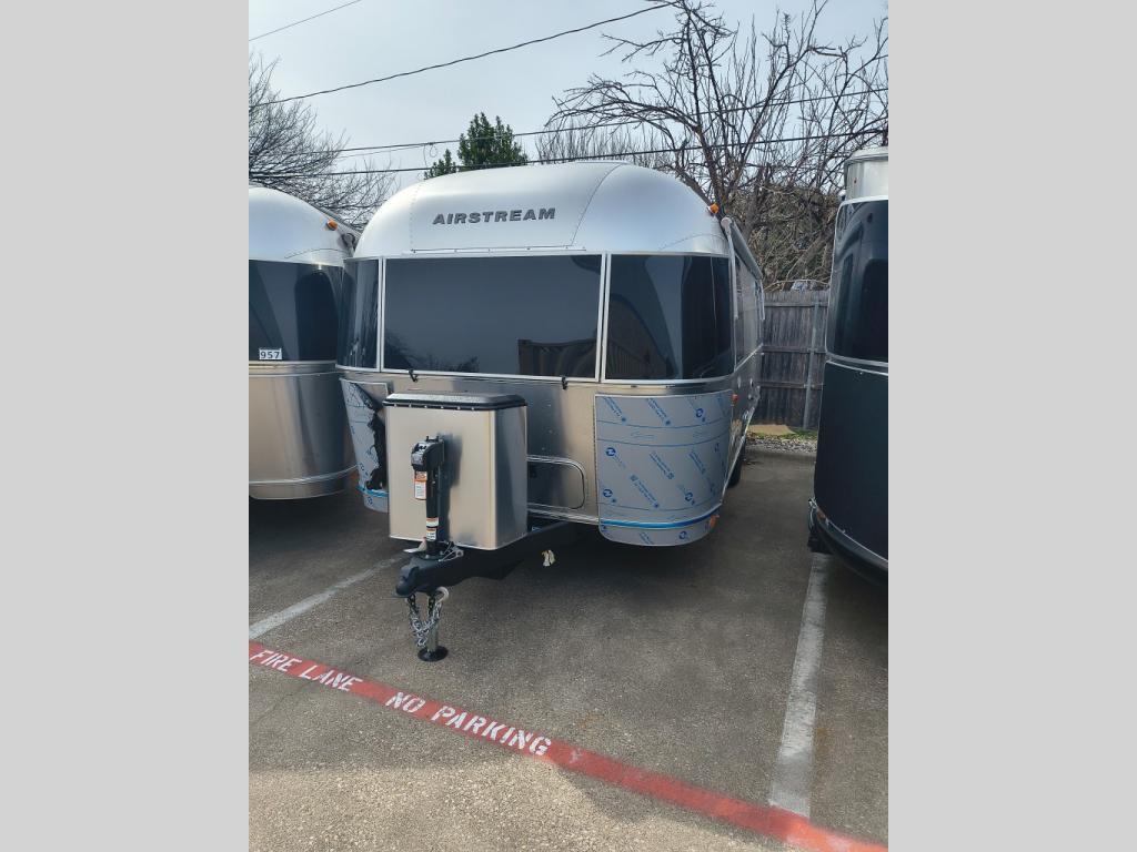 2026 Airstream Flying Cloud 25FB Twin in fort worth TX