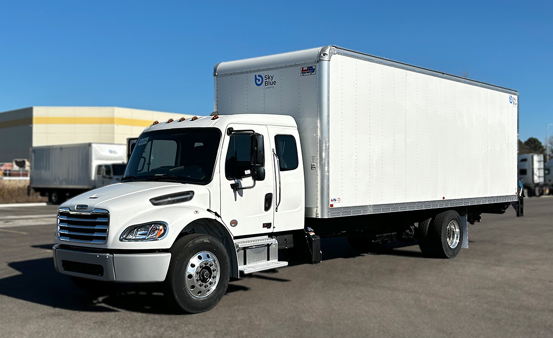2025 FREIGHTLINER BOX in Elgin, IL