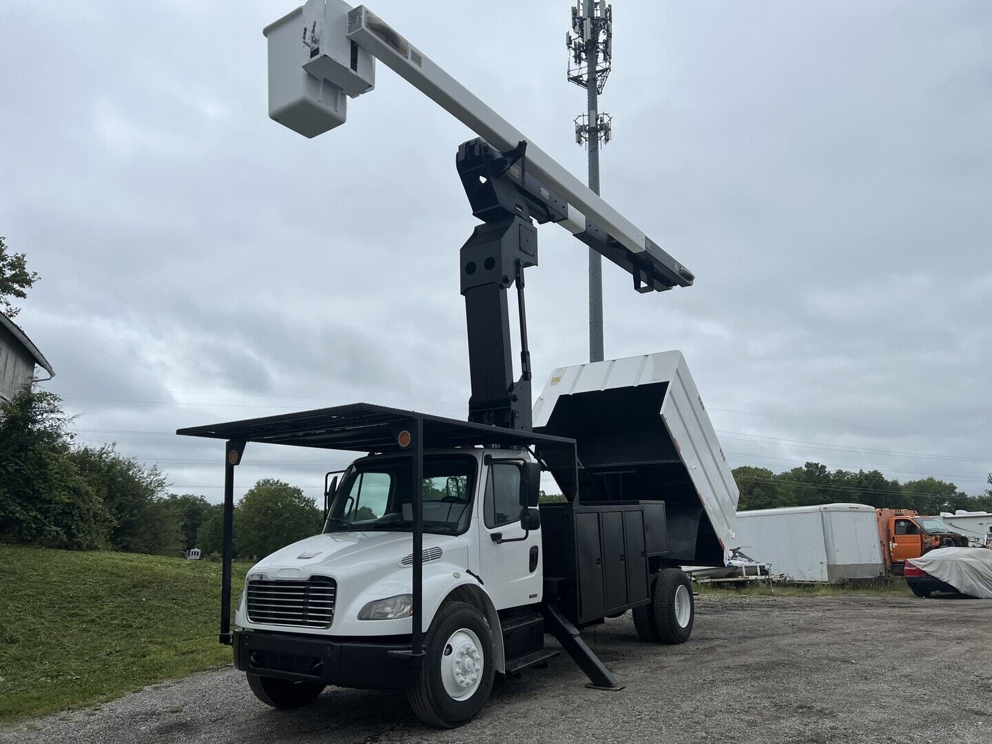 2011 Freightliner M2 in Fort Wayne, IN