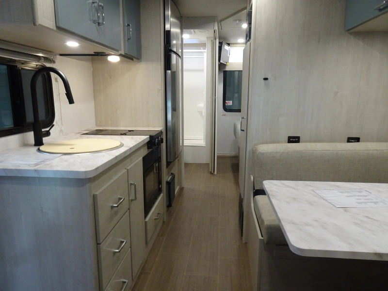 2027 WINNEBAGO SUNFLYER 22RS
