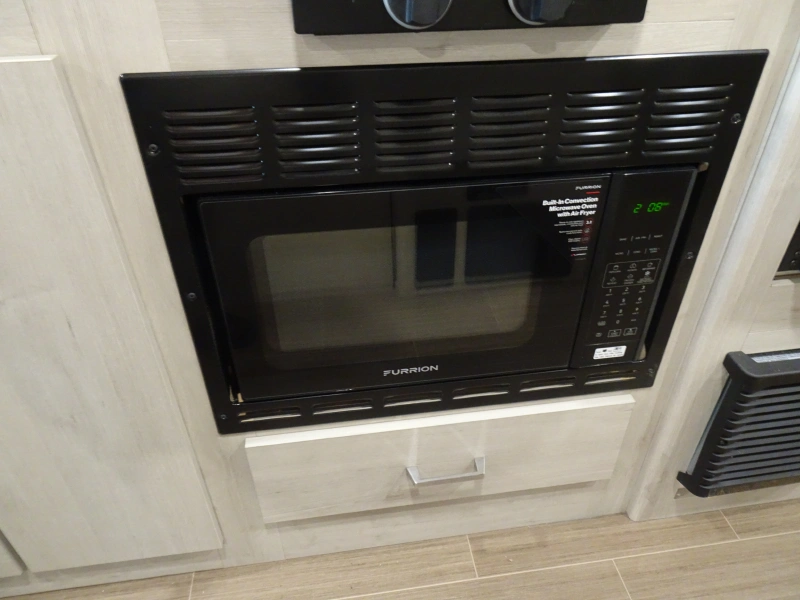 2027 WINNEBAGO SUNFLYER 22RS