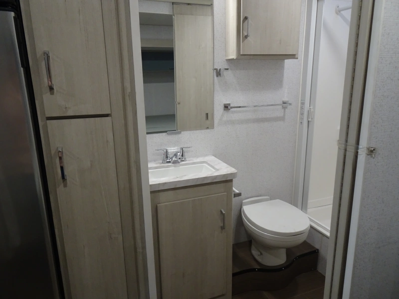 2027 WINNEBAGO SUNFLYER 22RS