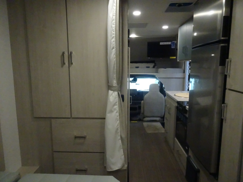 2027 WINNEBAGO SUNFLYER 22RS