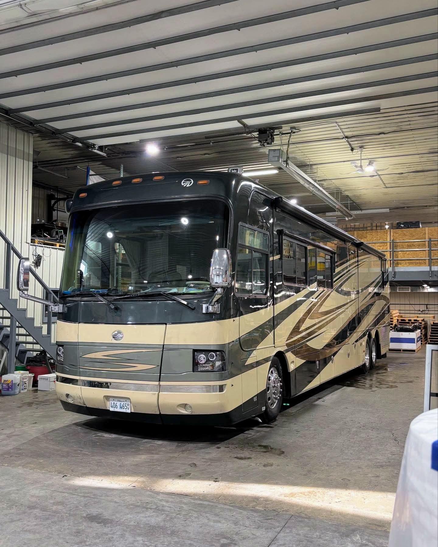 2008 Monaco DYNASTY 43 QUEEN in dahinda IL