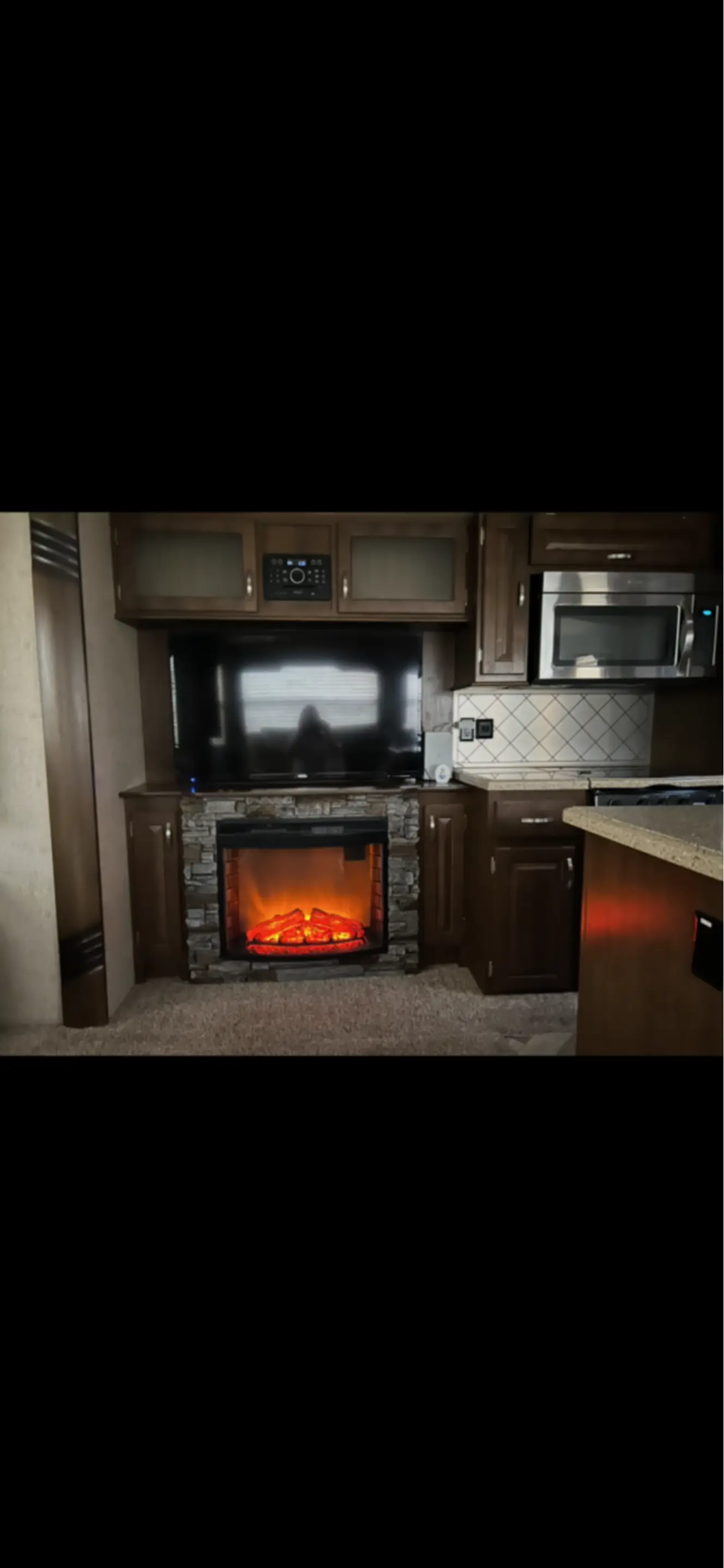 A photo of this 2017 Forest River SILVERBACK 31IK