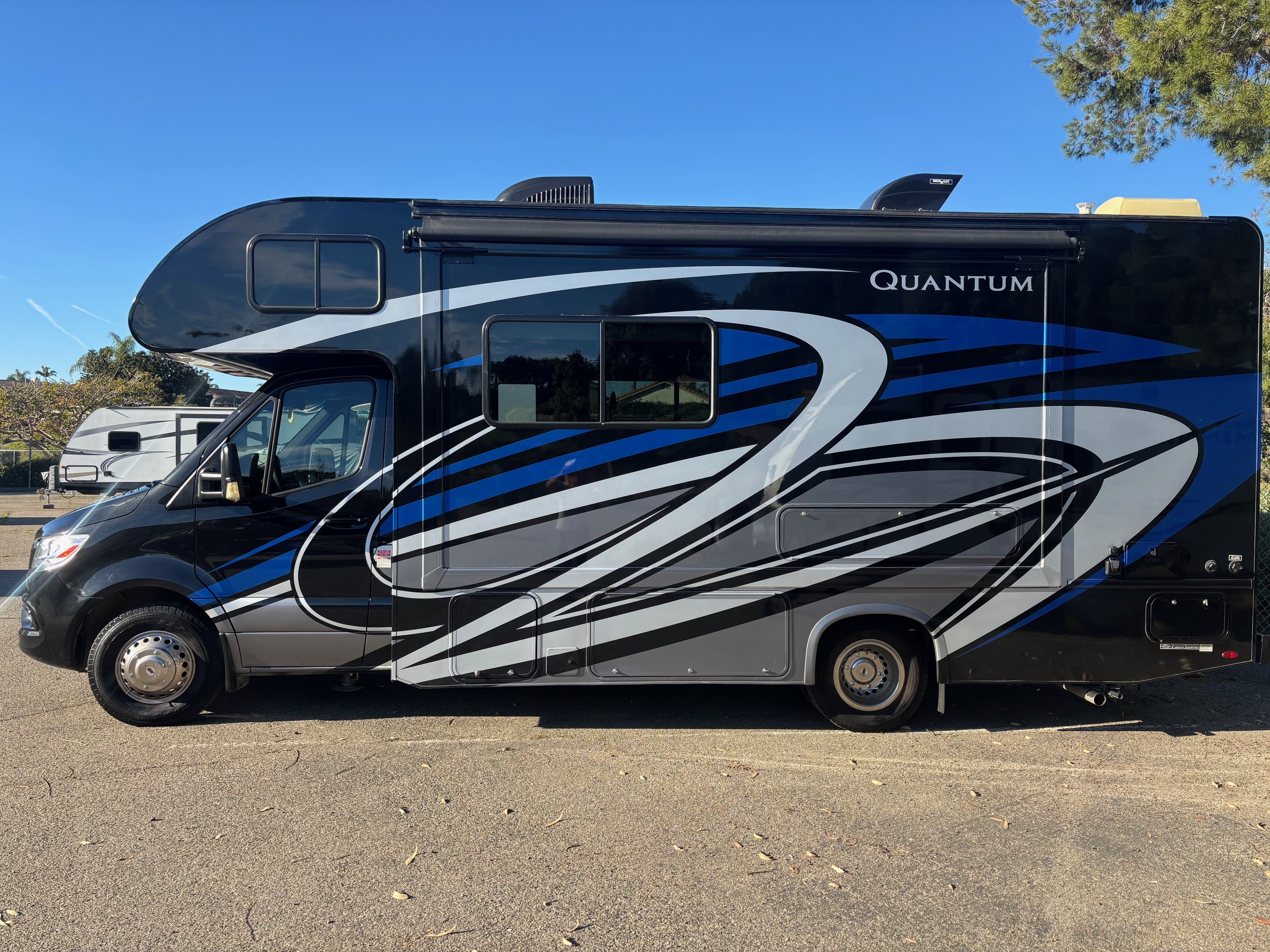 2022 Thor Motor Coach QUANTUM MB24 in oceanside CA