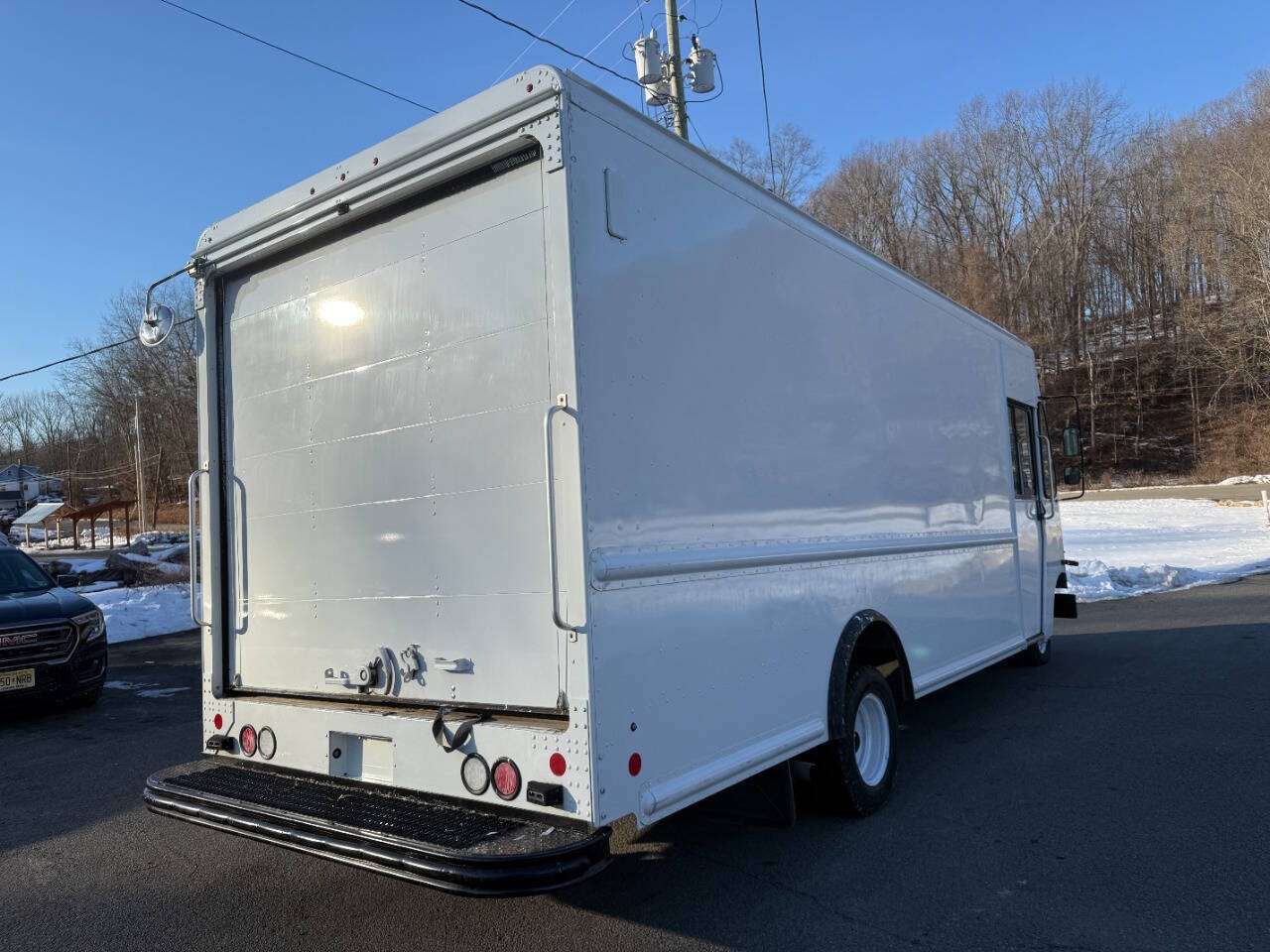 2018 FORD E-Series in Lafayette, NJ