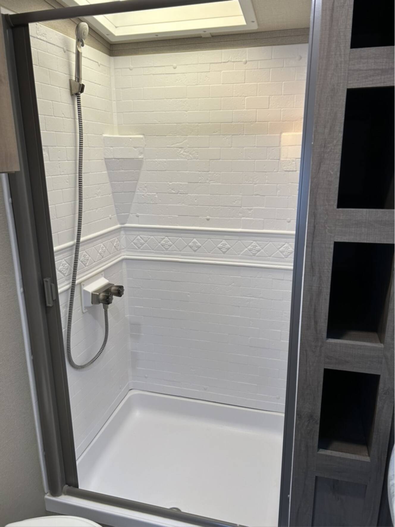 A photo of this 2022 Grand Design IMAGINE 2970RL