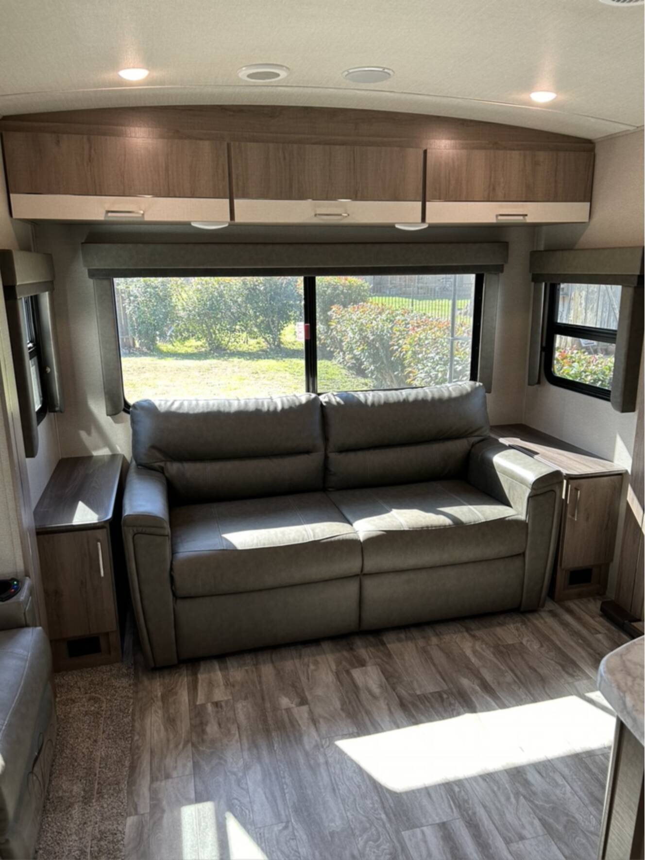 A photo of this 2022 Grand Design IMAGINE 2970RL