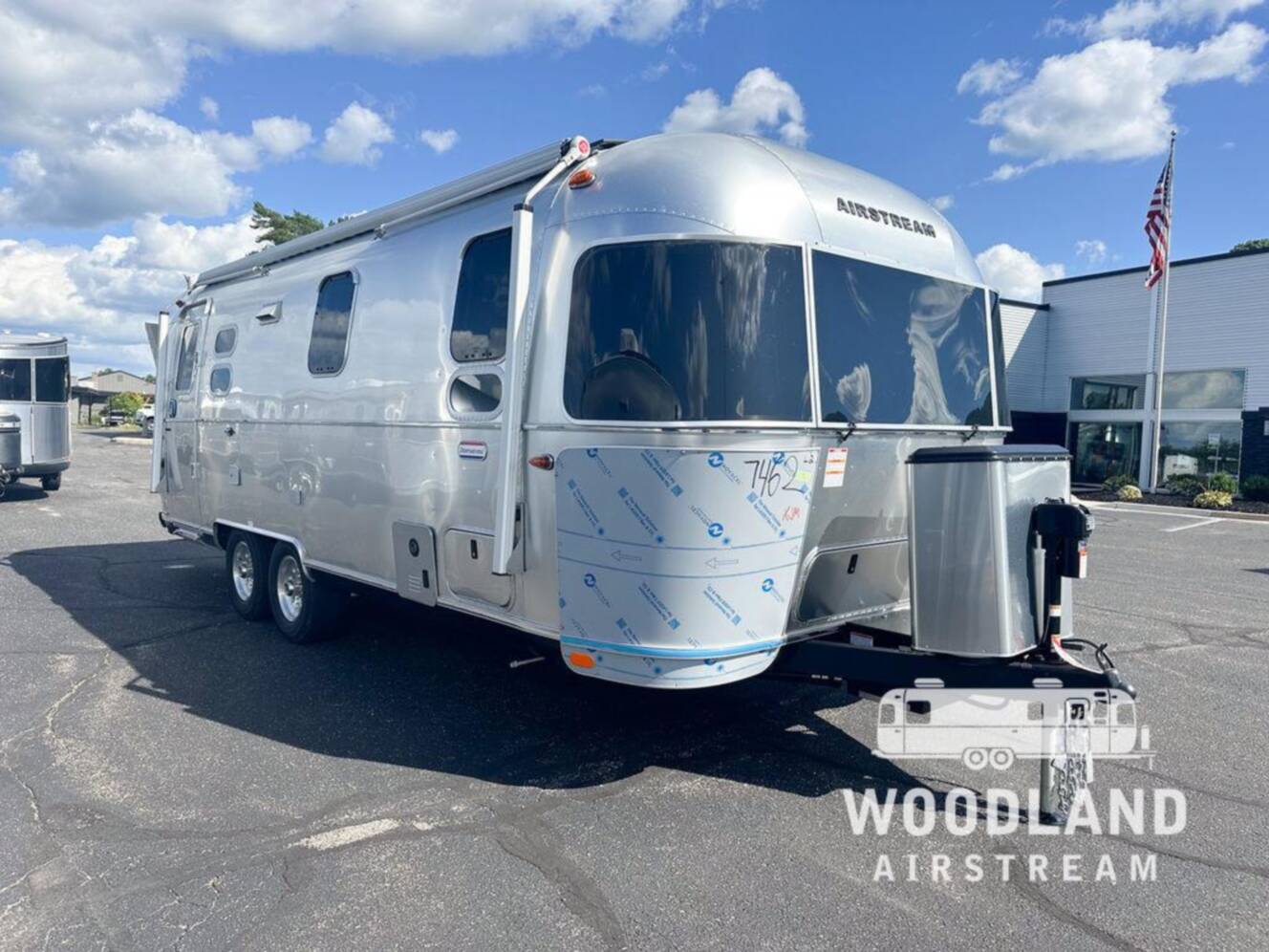 A photo of this 2026 Airstream International 25FB Twin