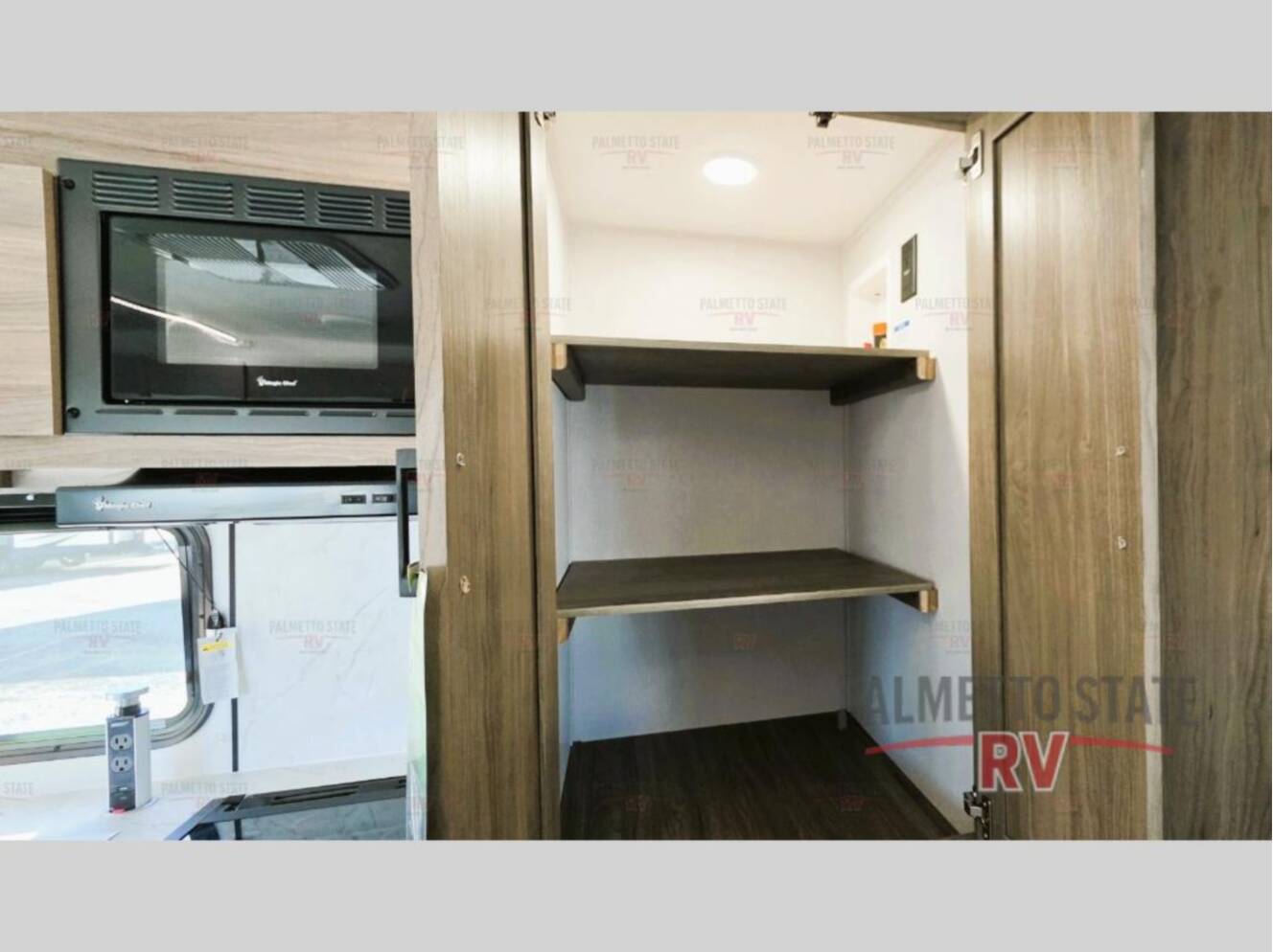 A photo of this 2026 Coachmen Rv Freedom Express Ultra Lite 271BHE