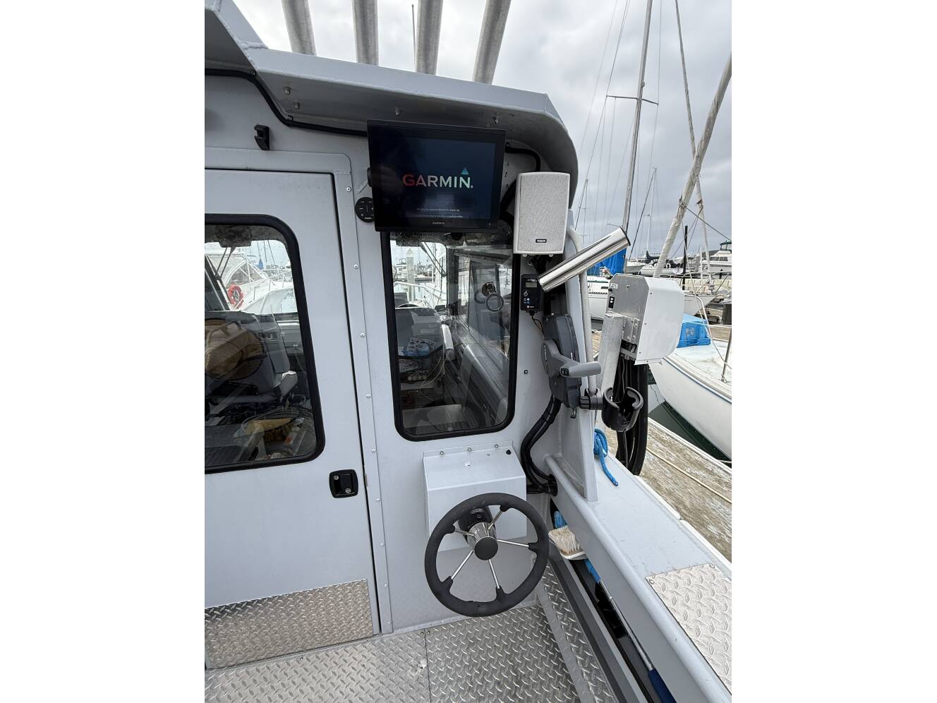 A photo of this 2016 Hewescraft Alaskan