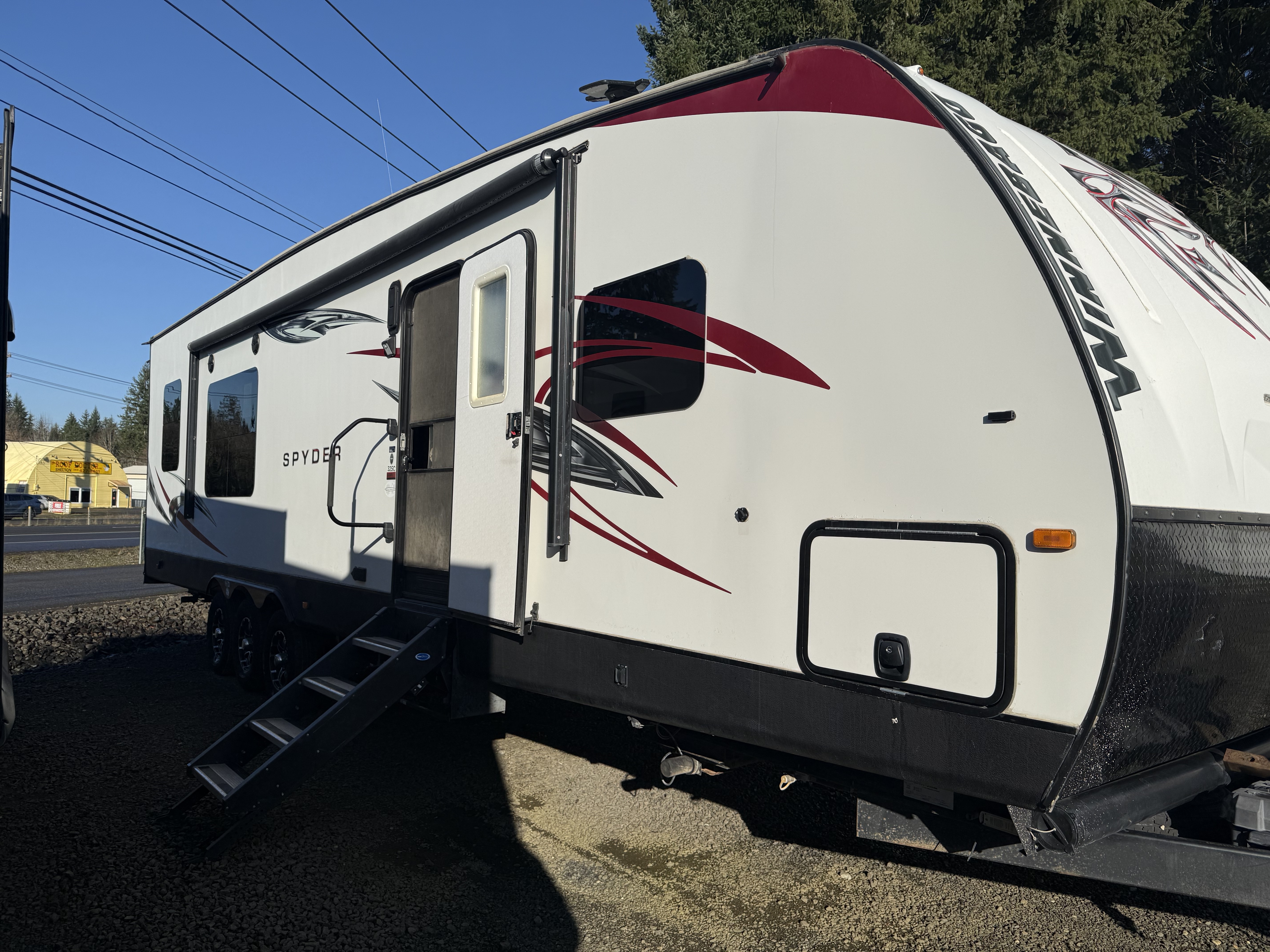 2017 Winnebago SPYDER 32SC in shelton WA