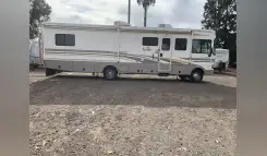 2001 Fleetwood BOUNDER 33C RV