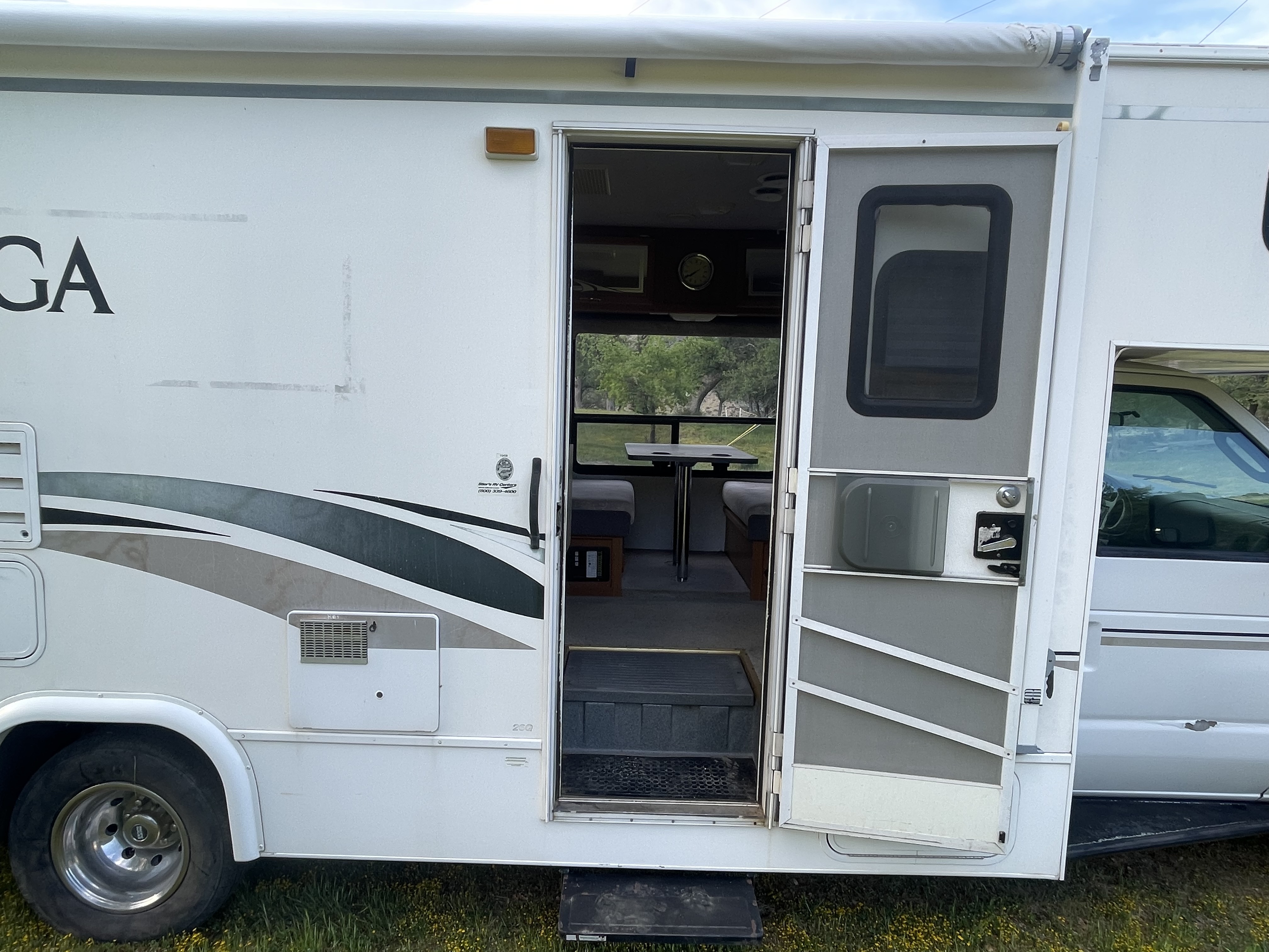 2003 Fleetwood TIOGA 26Q in castaic CA
